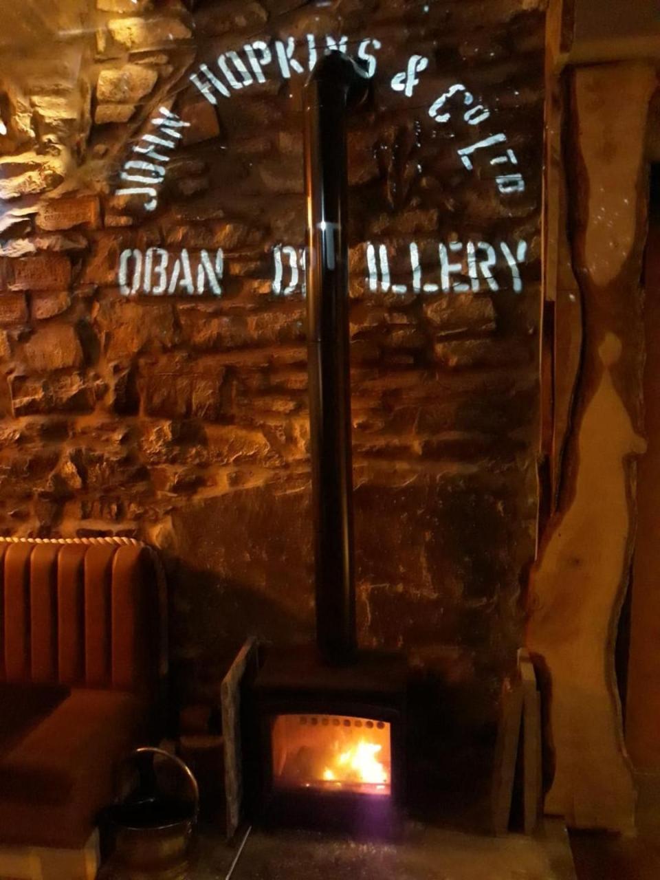 The Whisky Vaults Hotel Oban Exterior foto